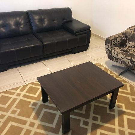 Hospedagem Oliveira Vaz Lobo Apartment Mococa Exterior photo