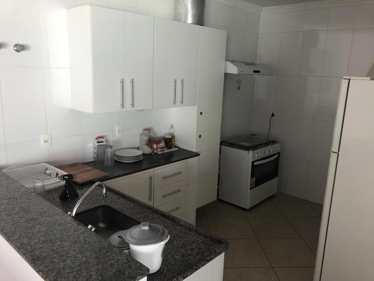Hospedagem Oliveira Vaz Lobo Apartment Mococa Exterior photo
