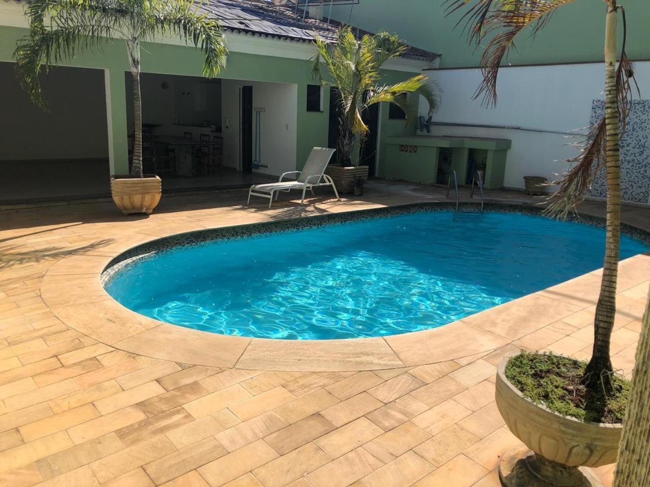 Hospedagem Oliveira Vaz Lobo Apartment Mococa Exterior photo